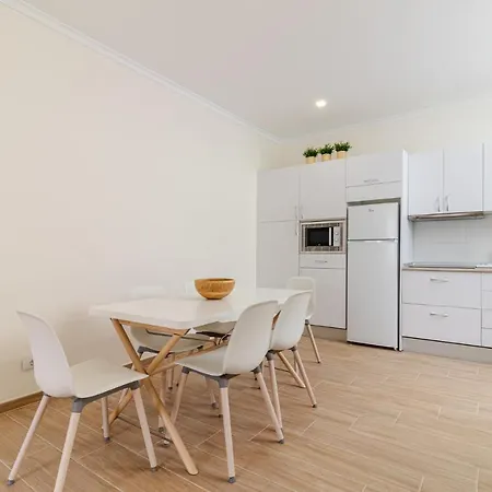 Flatguest Amate 아파트